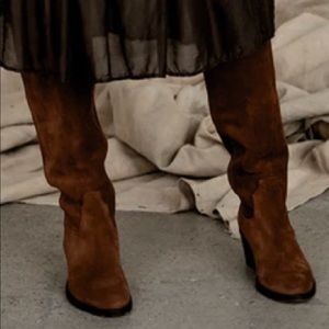 Frye oiled Suede Boots - Women’s Size 8